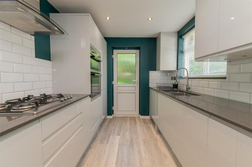 Vibrant & Stylish Mill Hill East Pad Leilighet Hendon Eksteriør bilde