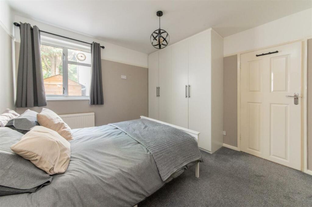Vibrant & Stylish Mill Hill East Pad Leilighet Hendon Eksteriør bilde